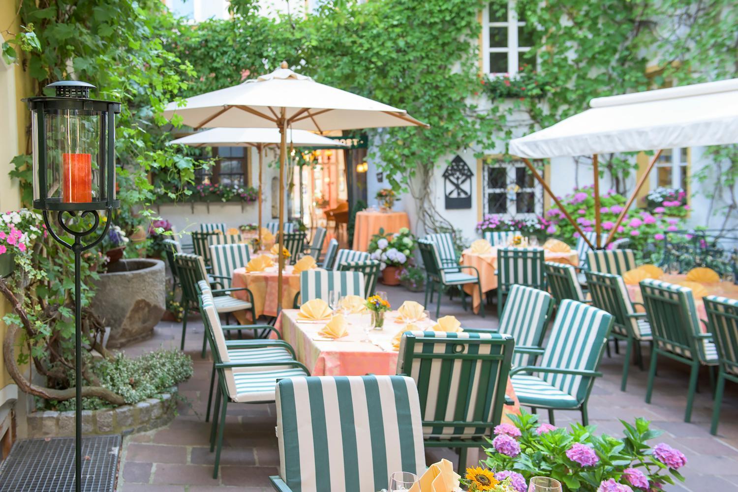 Romantik Hotel Zur Post Fuerstenfeldbruck Buitenkant foto