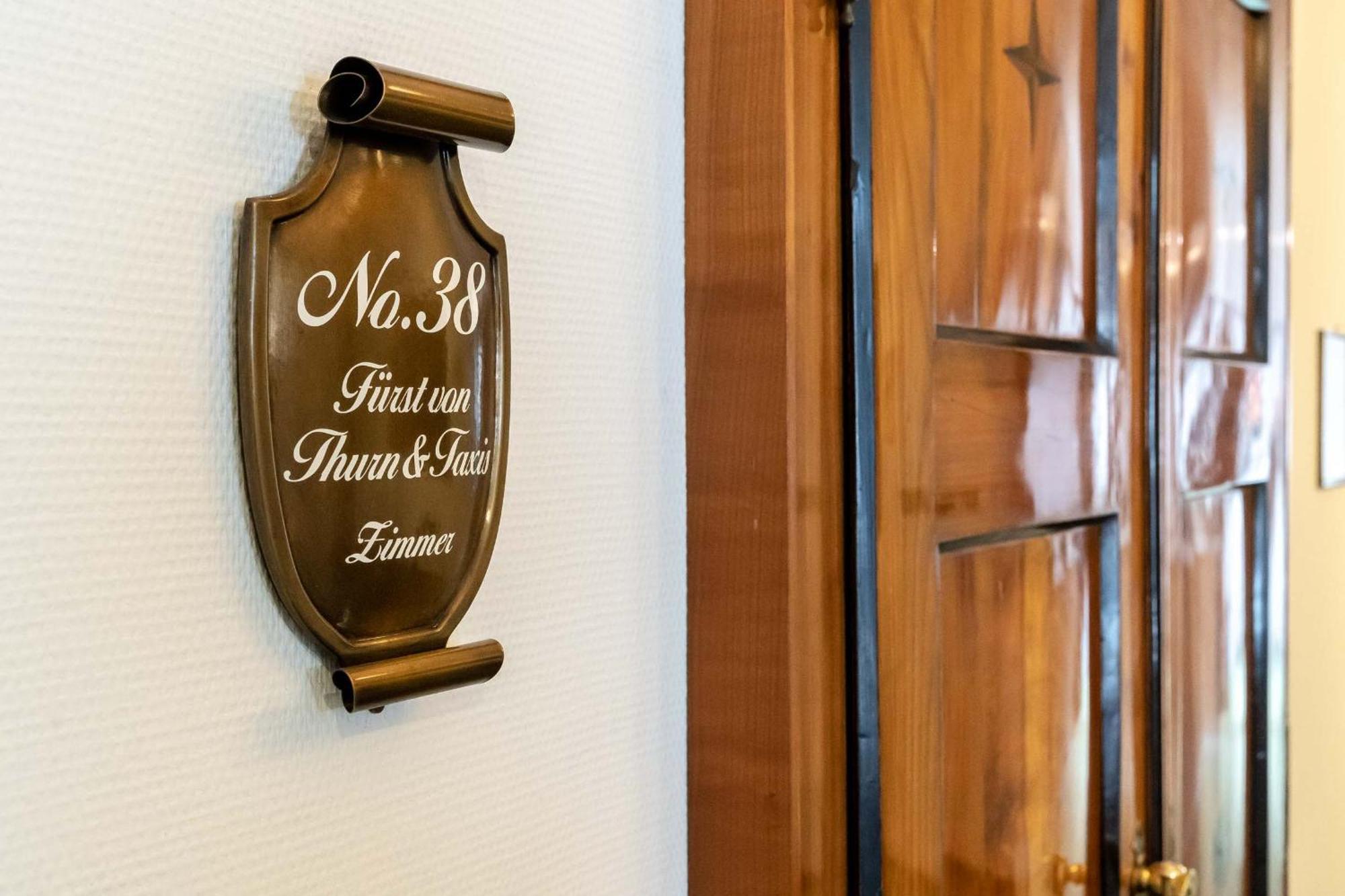 Romantik Hotel Zur Post Fuerstenfeldbruck Buitenkant foto