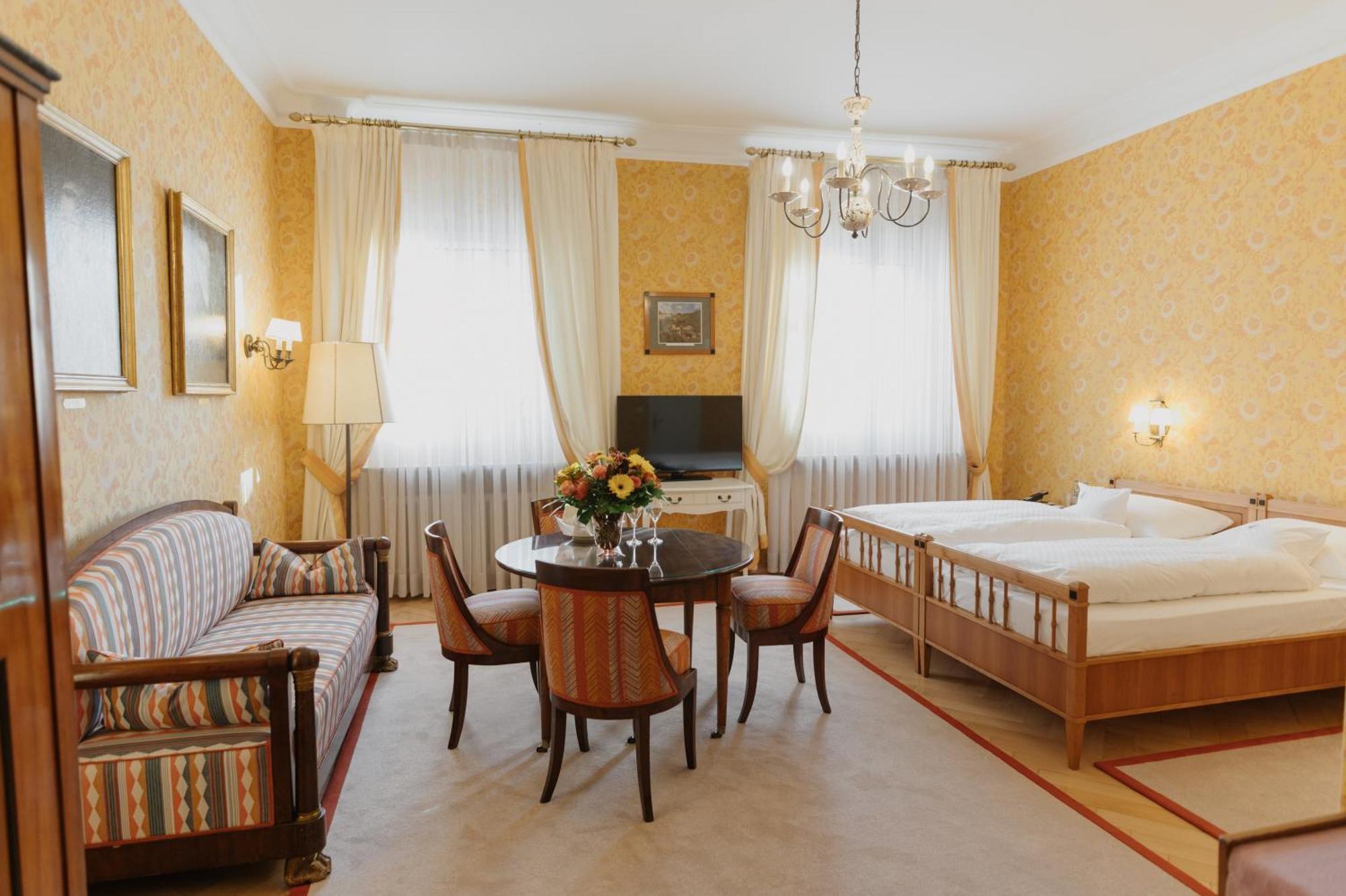Romantik Hotel Zur Post Fuerstenfeldbruck Buitenkant foto