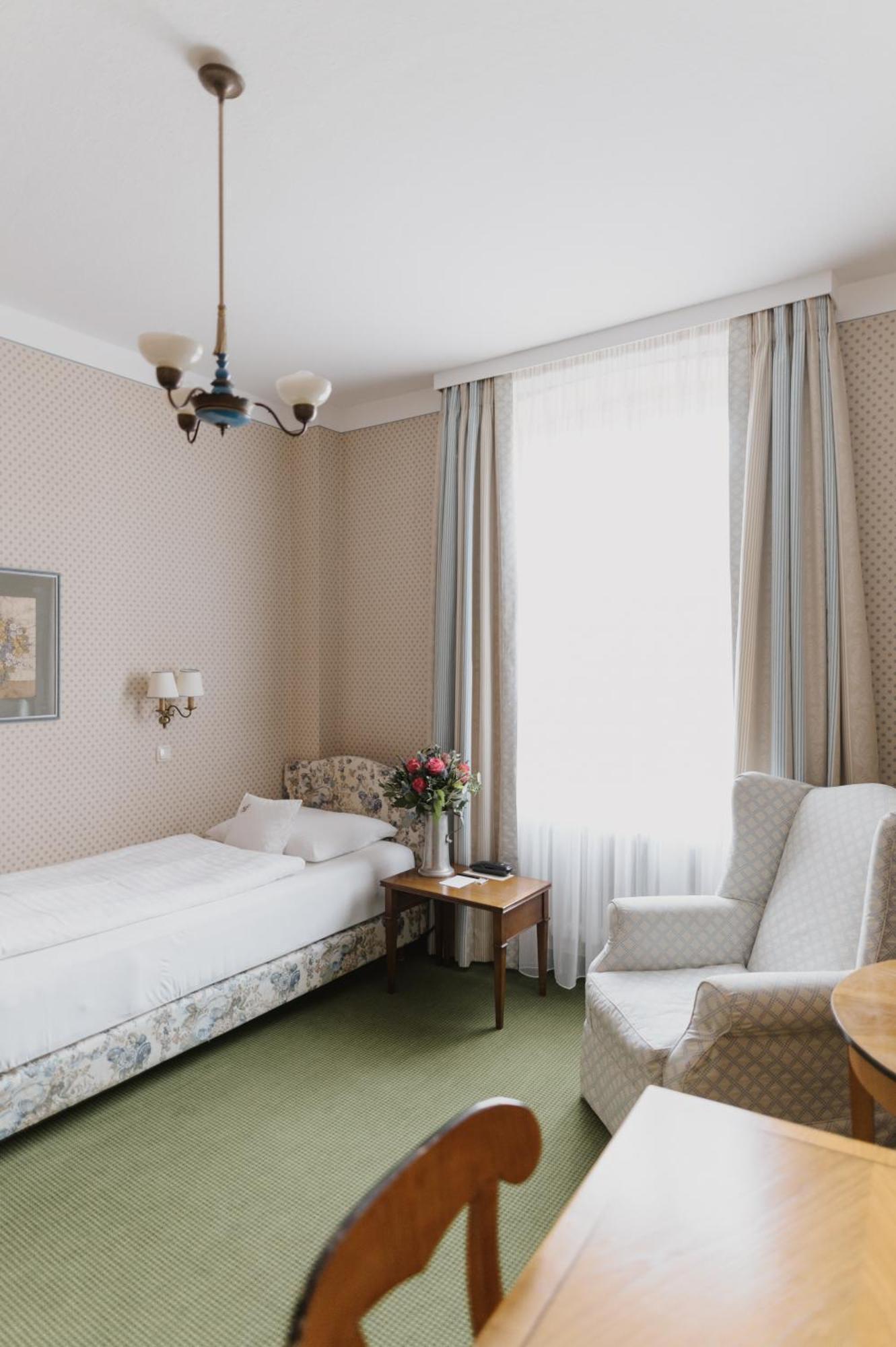 Romantik Hotel Zur Post Fuerstenfeldbruck Buitenkant foto