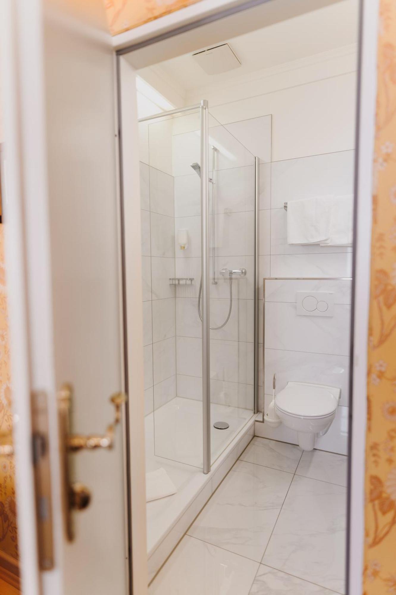 Romantik Hotel Zur Post Fuerstenfeldbruck Buitenkant foto