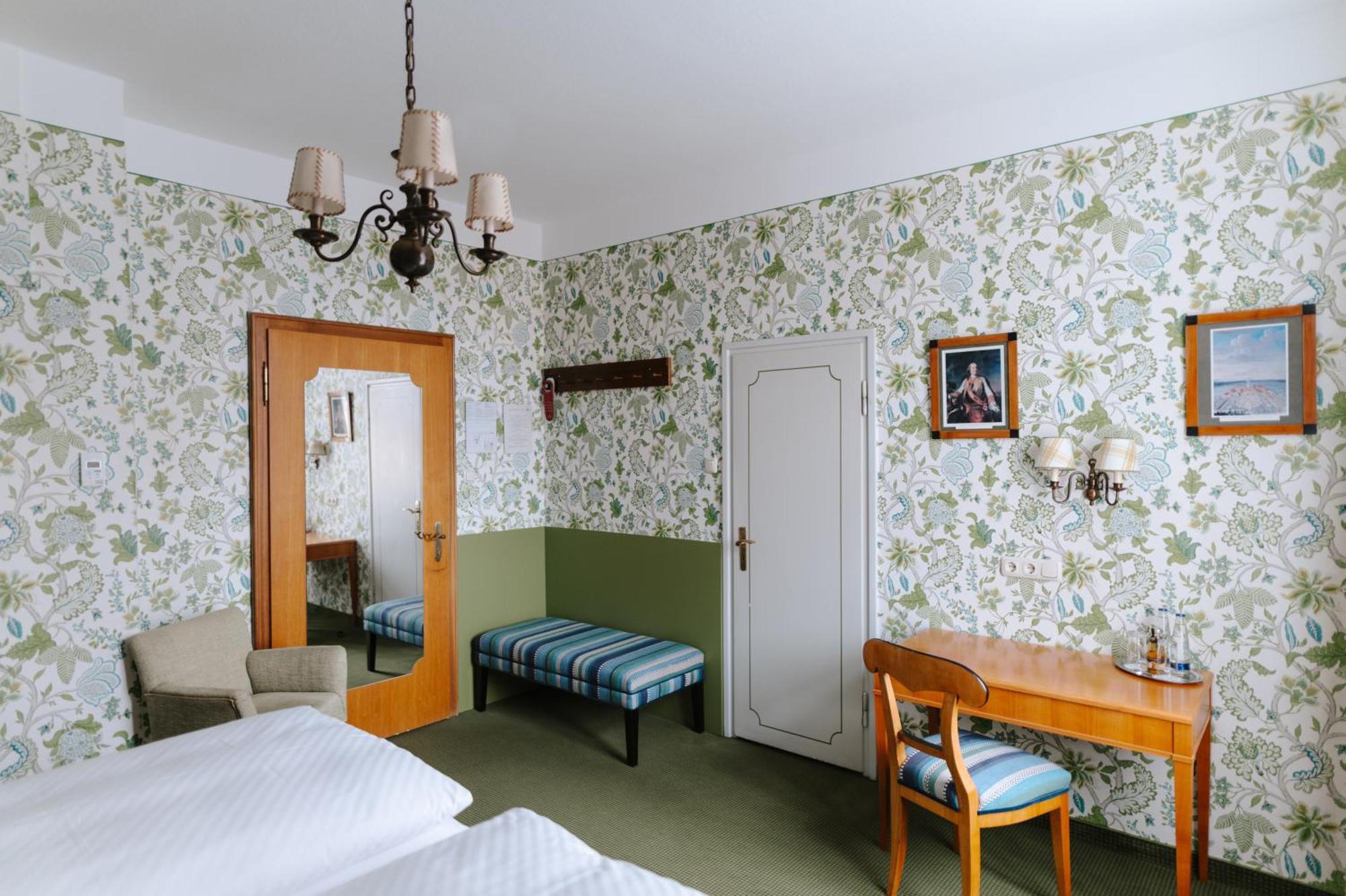 Romantik Hotel Zur Post Fuerstenfeldbruck Buitenkant foto